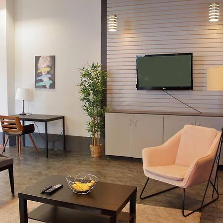 Suite #B, Industrial Styling, Ac Halifax Exteriör bild