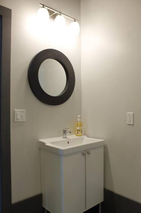 Suite #B, Industrial Styling, Ac Halifax Exteriör bild